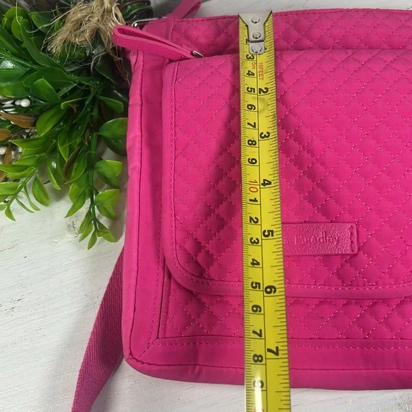 Vera Bradley Pink Quilted Crossbody Bag Barbie Pink Bag Vera Bradley Crossbody - Picture 13 of 15